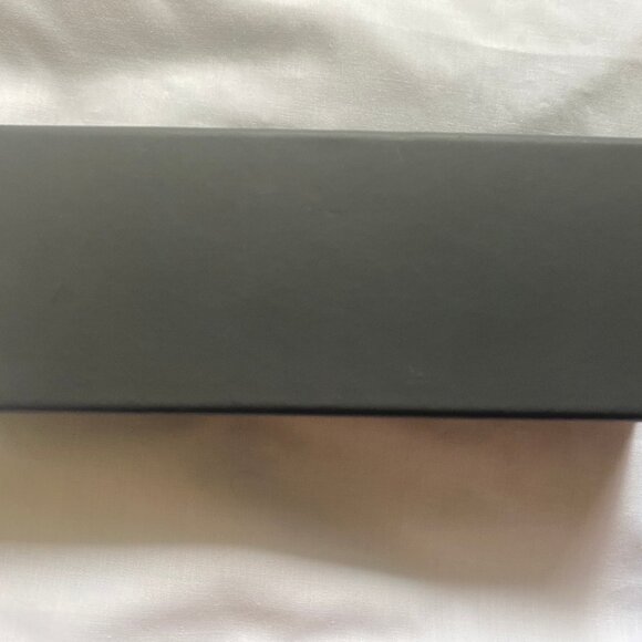 HUGO Eyeglasses Sunglasses HardShell Designer Case Only 6.5" L x 2.5" W x 1.5" H - Picture 3 of 5